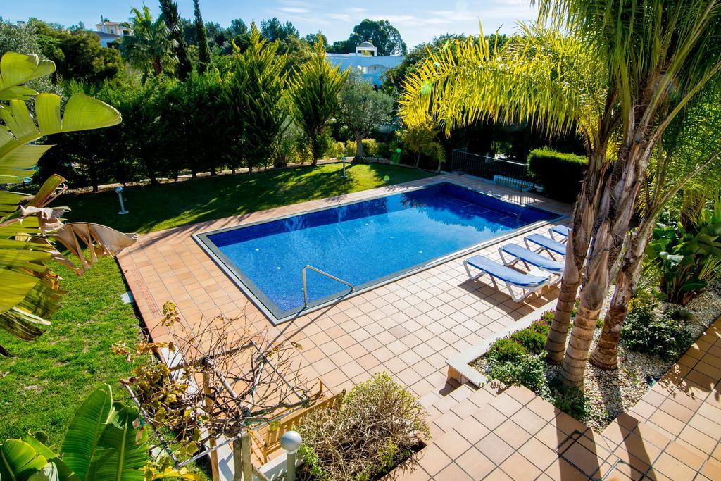 Pine Tree Apartments - Praia Da Coelha - Албуфейра Екстериор снимка