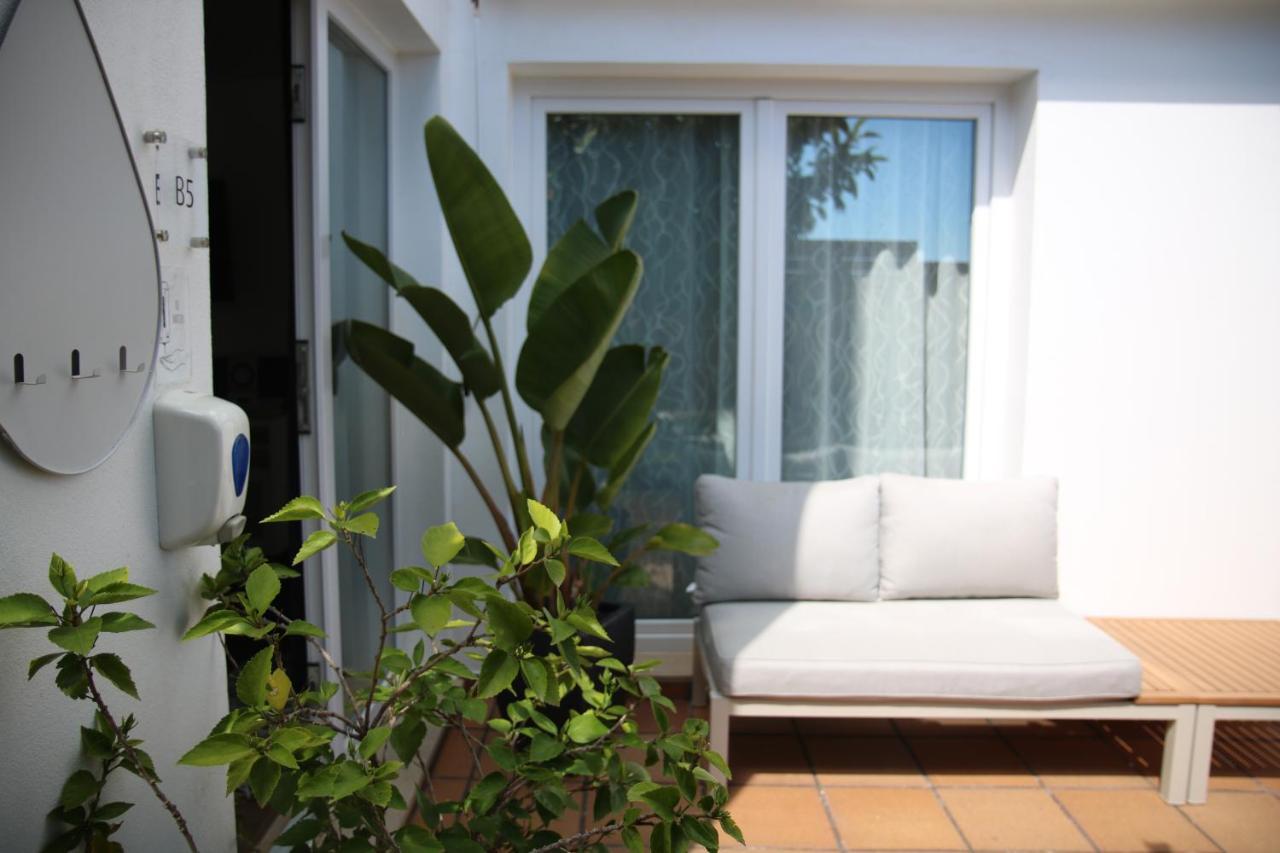 Pine Tree Apartments - Praia Da Coelha - Албуфейра Екстериор снимка
