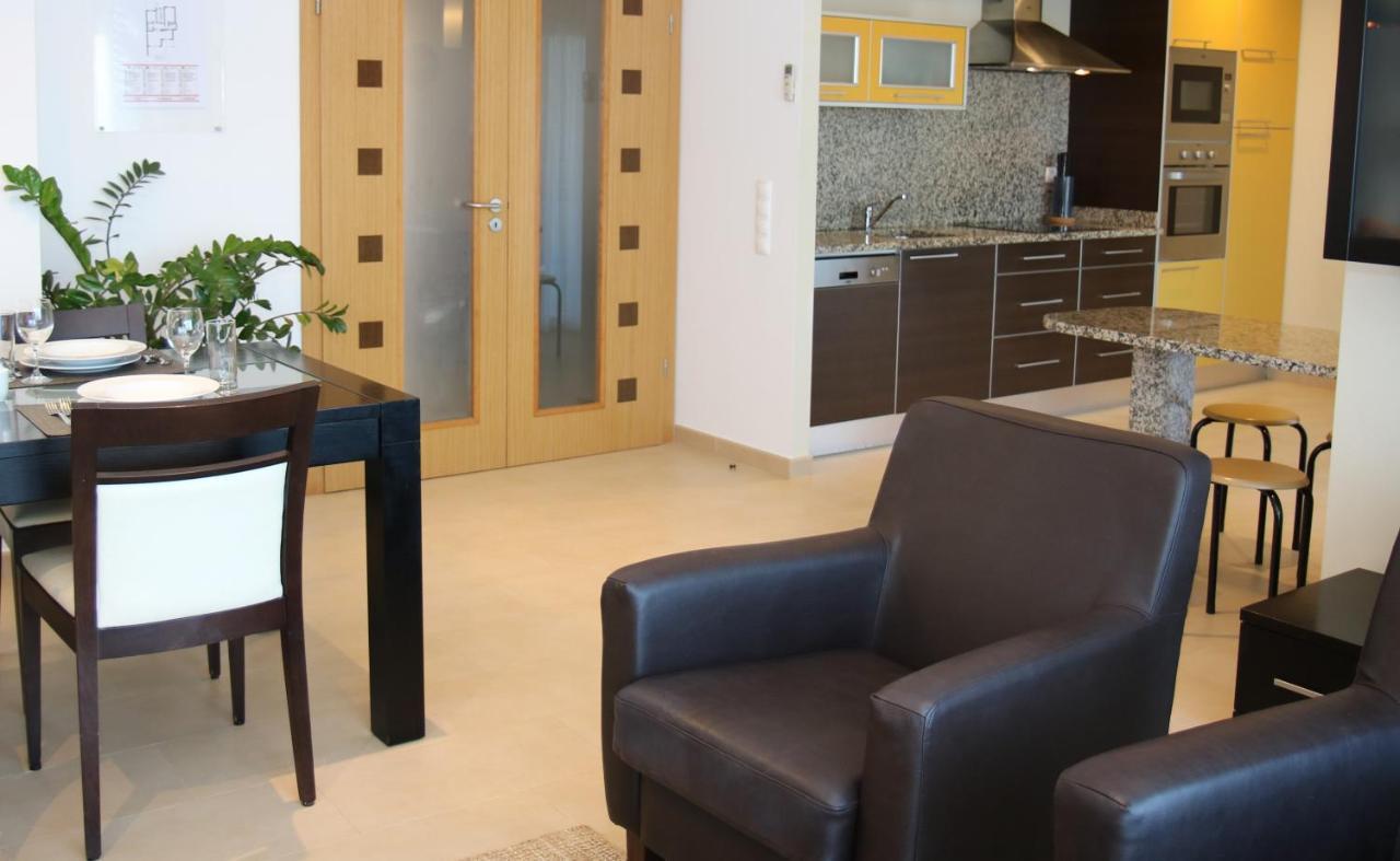 Pine Tree Apartments - Praia Da Coelha - Албуфейра Екстериор снимка